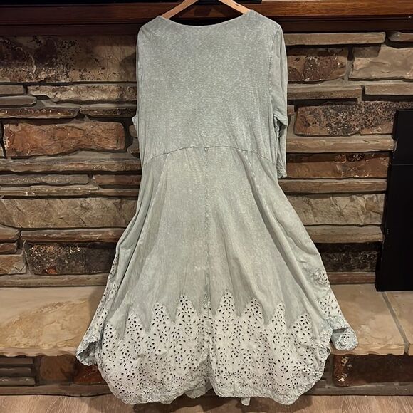 Soft Surroundings Cotton Lagenlook Faded Sea Green Eyelet Lace Dress - Picture 3 of 10